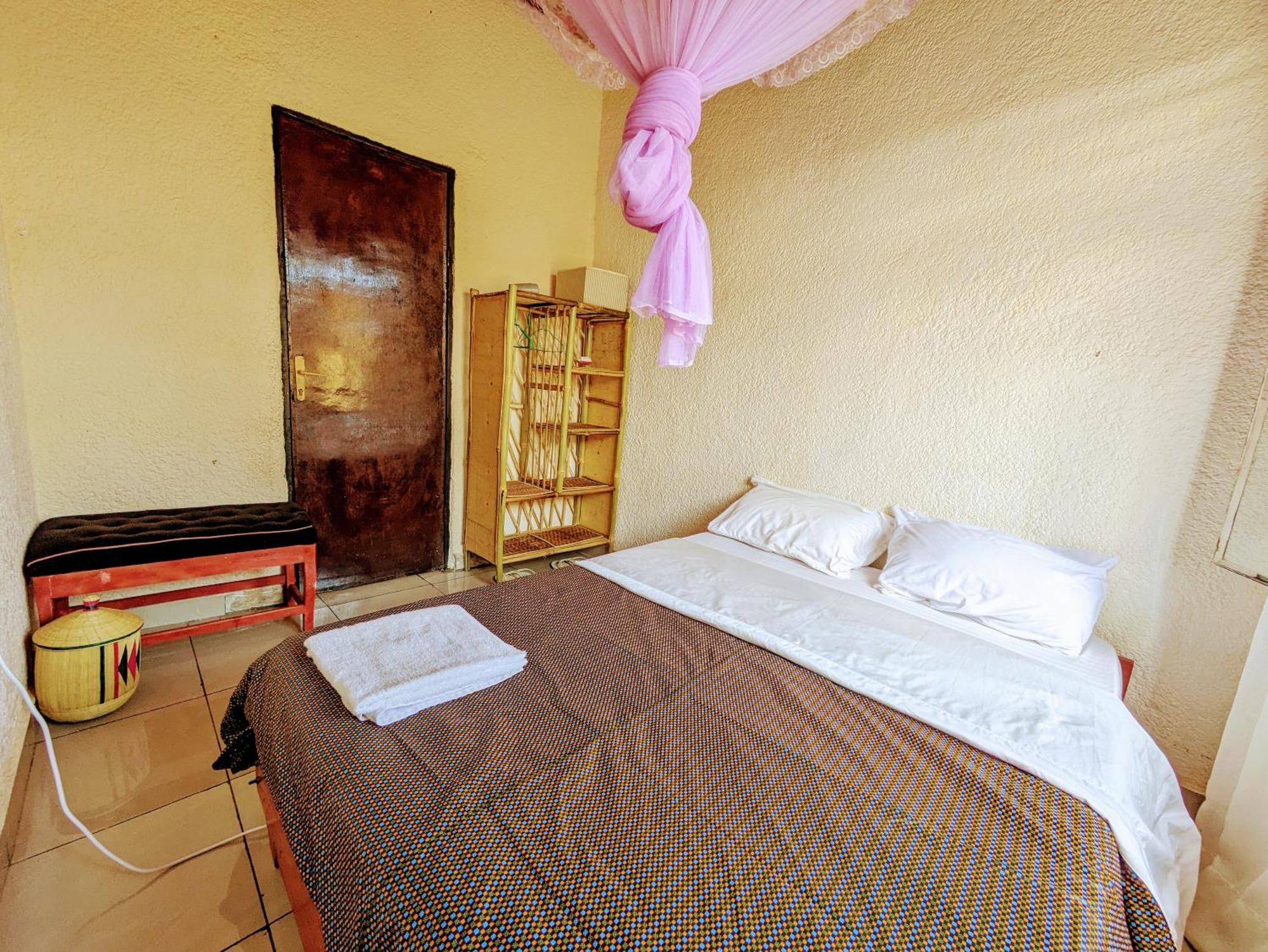 Randa'S House I Homestay Ruhengeri ภายนอก รูปภาพ